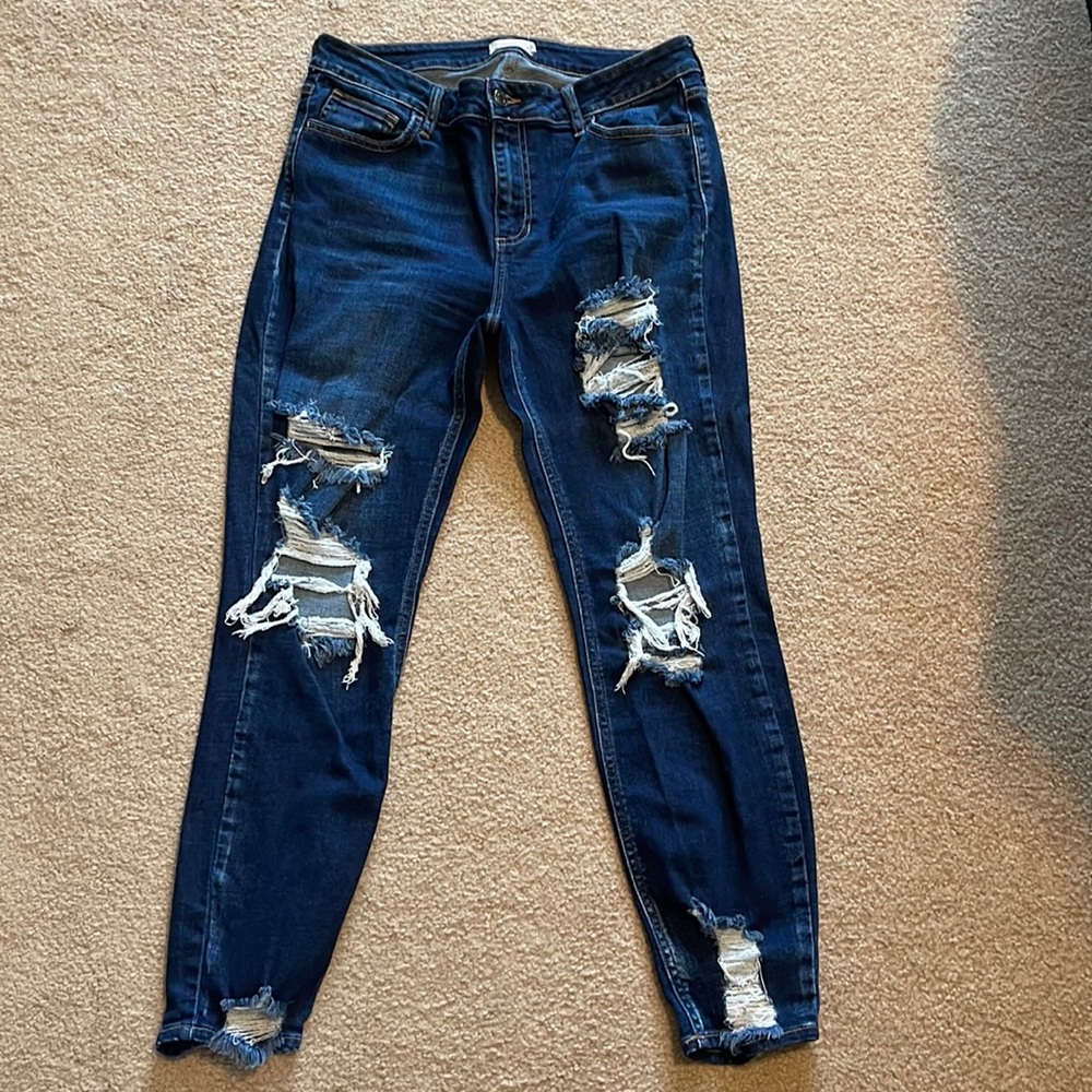 CELLO. Womens junior jean.